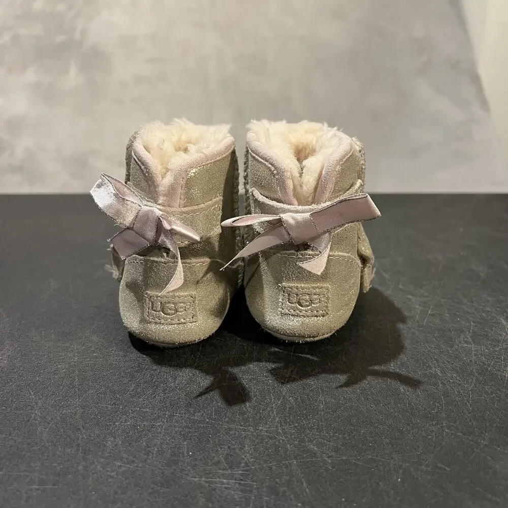 UGG Jessie Bow II Boots Infant Size 4/5c Gold Shimmer Shearling Crib 1019630I